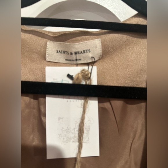 Saints & Hearts Tan Fringe Vest - Picture 4 of 6